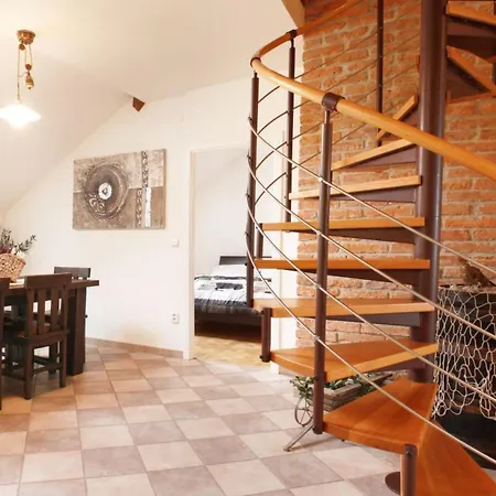 Mit Waschmaschine Und Geschirrspueler By Interhome Appartamento Praga