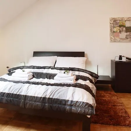 Mit Waschmaschine Und Geschirrspueler By Interhome * Praga